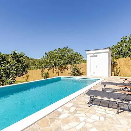Vikendica Becca , Heated Pool With Salt Water *