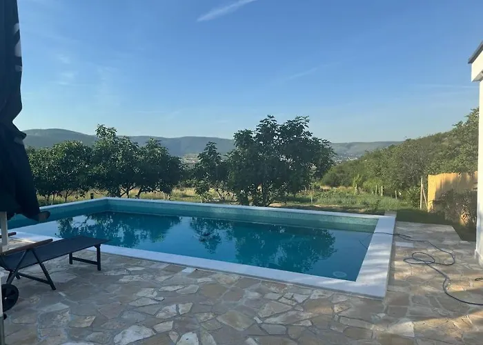 Becca , Heated Pool With Salt Water 度假居 Dracevice