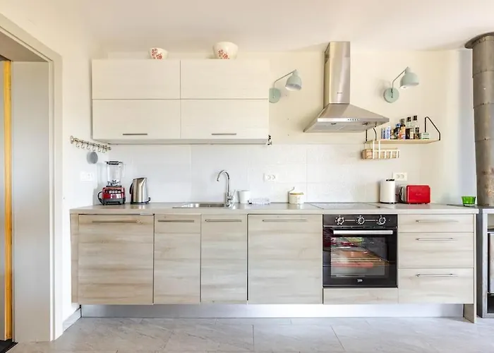 Becca , Heated Pool With Salt Water 度假居 *