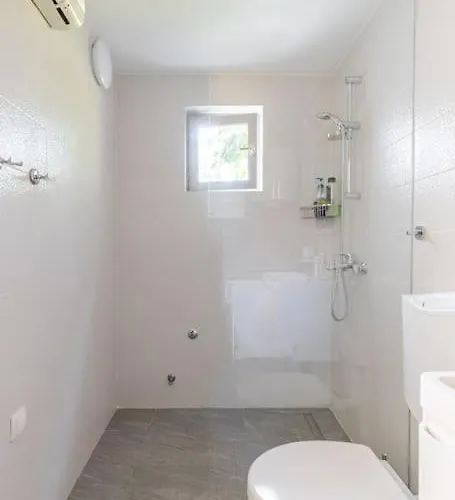 Becca , Heated Pool With Salt Water