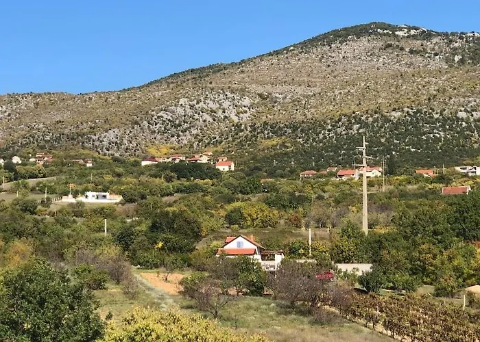 度假居 Becca , Heated Pool With Salt Water