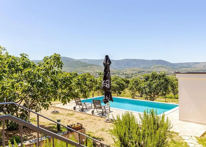 度假居 Becca , Heated Pool With Salt Water *